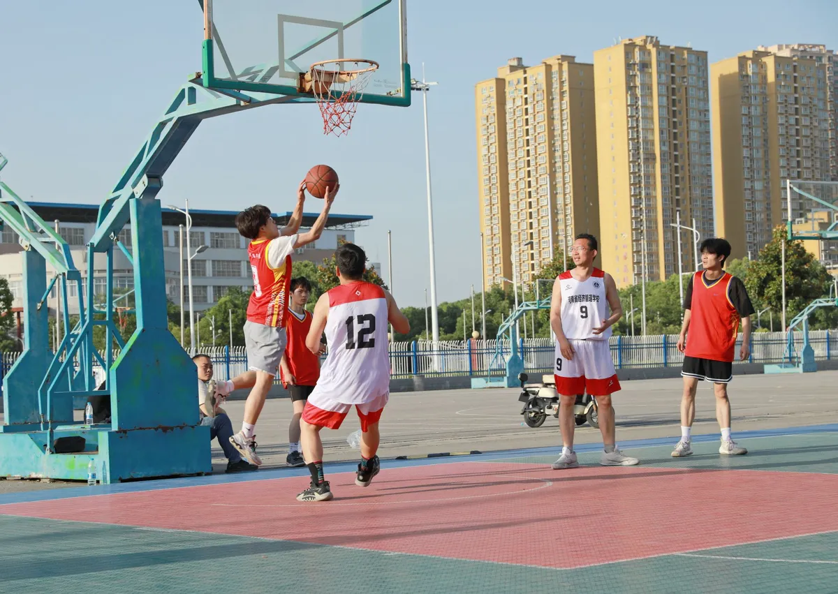 篮球小学生基本功训练教学反思怎么写_1